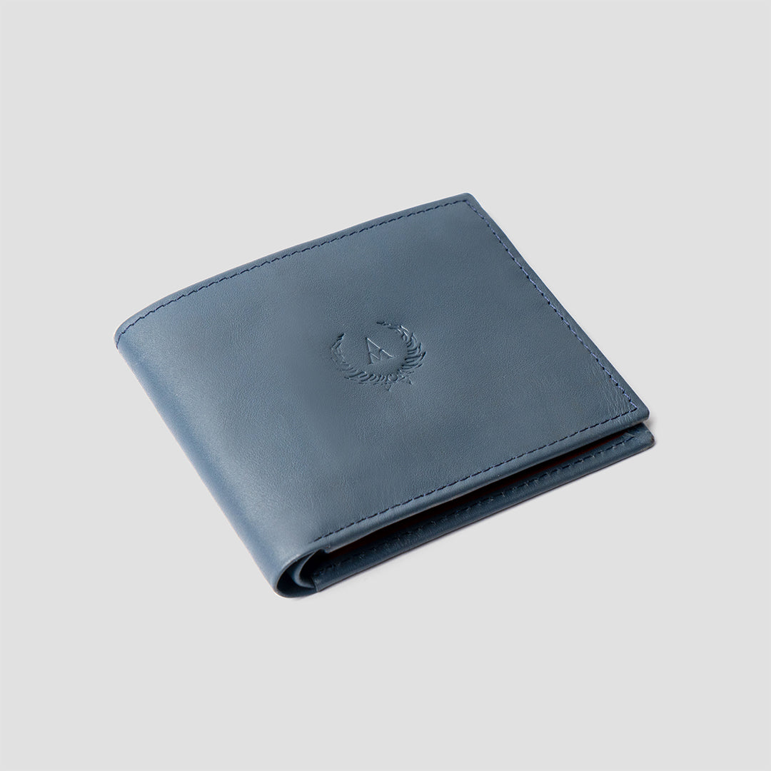 Article Marco, a sleek leather wallet. Handmade from the finest cow leather